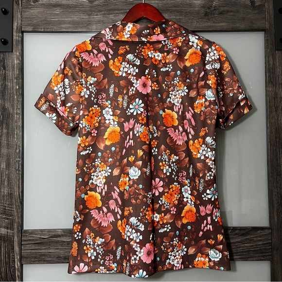 Vintage 1970's Floral Brown Button Up Short Sleeve Women's Shirt Grandmacore - Picture 2 of 9